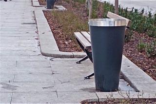 Kolekcjoner pokryw śmietnikowych w rękach policji. Zniszczył kilkadziesiąt kubłów w centrum Szczecina