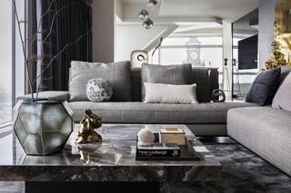 Apartament na 46. piętrze Złota 44