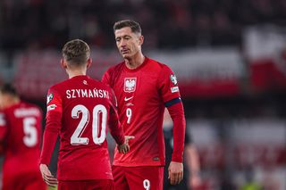 Szymański dał popis z Litwą! Takiej bramki nie widzieliśmy od lat, Lewandowski dokończył dzieła!