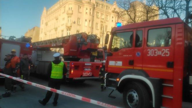 Zawaliła się ściana budynku na rogu Sienkiewicza/Tuwima