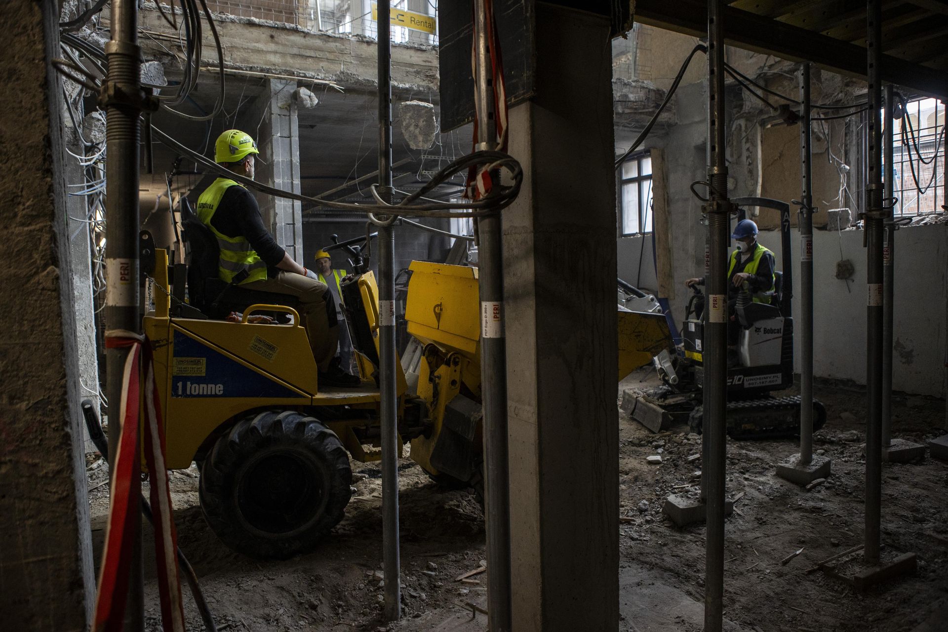 Remont wnętrz gmachu BGK w Warszawie