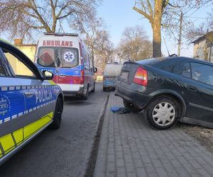 Dramatyczne zdarzenie w Tarnowskich Górach. Służby reanimowały kierowcę. Okazało się, że był... pijany