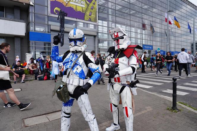 Pyrkon 2024 - Najlepsze cosplaye z wydarzenia! ZOBACZ niesamowite stroj uczestników konwentu!