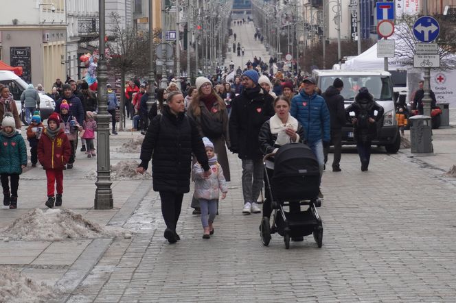 33. Finał WOŚP w Kielcach. Ulica Sienkiewicza