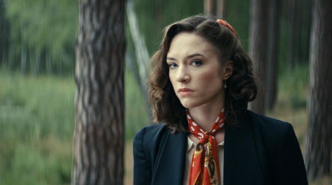 Zatoka szpiegów 2, odcinek 16. Eva (Sonia Mietielica)