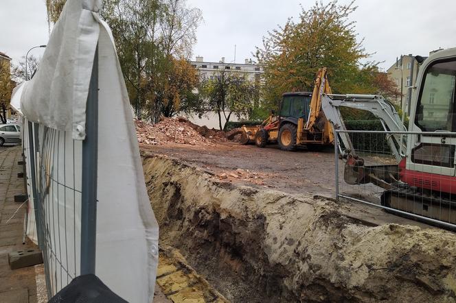 Był bank, będzie uczelnia. Ruszył remont zabytkowego gmachu w centrum Kalisza [ZDJĘCIA]