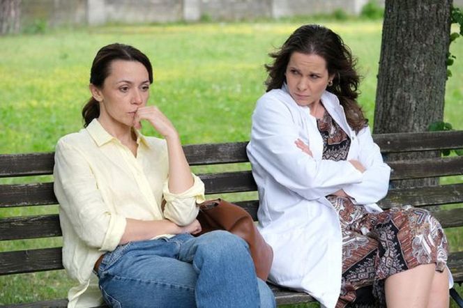 M jak miłość, odcinek 1891. Martyna (Magdalena Turczeniewicz), Agata (Lidia Pronobis)