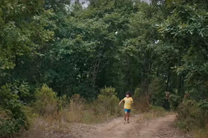 Yusuf biegnie ile sił w nogach 