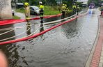 Zalane ulice i pękające wały. Dramatyczna noc przed nami? Zwołano sztab kryzysowy
