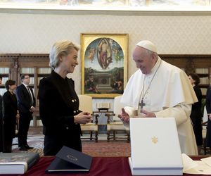 Światowi przywódcy u boku papieża Franciszka