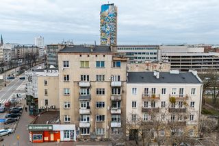 Co ta warszawska kamienica ma wspólnego z Krakowem? Więcej niż myślicie