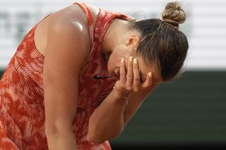 Aryna Sabalenka pod opieką służb medycznych! Choroba zwaliła ją z nóg!