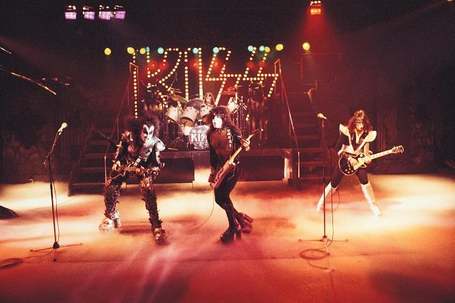Nowy album koncertowy Kiss już w sprzedaży! Szczegóły wydawnictwa „Off The Soundboard: Live At Donington 1996”