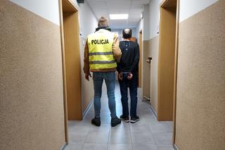 Gruziniński gang włamywaczy w rękach policji. Okradli kilka domów w Łódzkiem. Wpadli w Krakowie