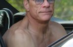  Jean-Claude Van Damme może mieć poważne kłopoty. W tle handel ludźmi 