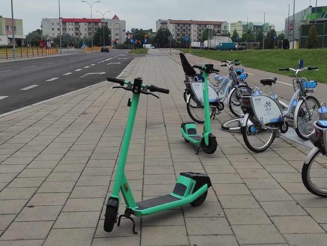 Tak białostoczanie parkują hulajnogi