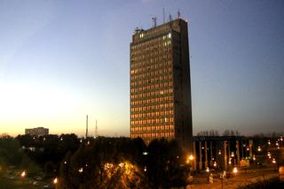 Wydział Nauk o Ziemi Uniwersytetu Śląskiego w Sosnowcu - 80 m