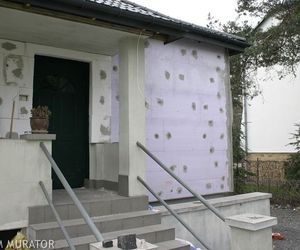 Materiały ociepleniowe rekomendowane przez redakcję Muratora. Płyty poliuretanowe, neopor i polistyren ekstrudowany.