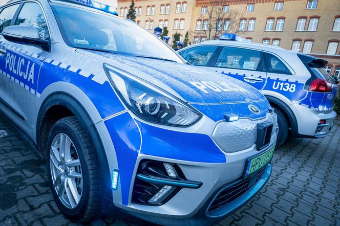 Policjanci z Poznania odebrali nowe radiowozy