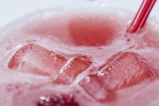 Różowy drink na Sylwestra: Cosmopolitan
