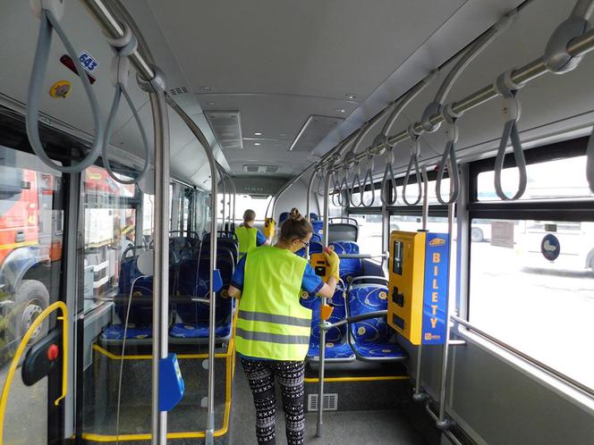 Toruń: W autobusach czysto jak nigdy! Wszystko przez KORONAWIRUSA