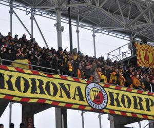 Korona Kielce - Radomiak w PKO BP Ekstraklasie. Tak kibicowaliście w czasie meczu! Dużo zdjęć