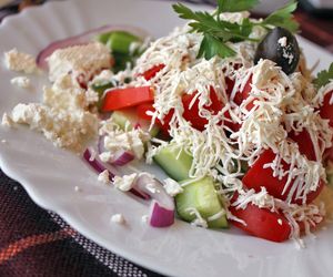 Sałatka szopska - smaki Bułgarii odkryte przez Roberta Makłowicza