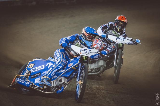 Bartosz Zmarzlik obronił tytuł mistrza świata na Motoarenie. Zdjęcia z toru i trybun