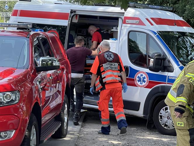 Znany tiktoker cudem uniknął śmierci! Jego motocykl sunął 100 metrów po chodniku