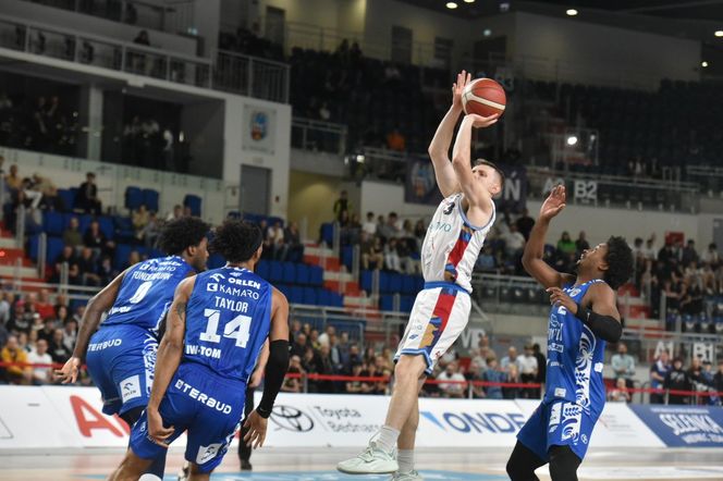 Arriva Polski Cukier Toruń - Anwil Włocławek, zdjęcia kibiców i zawodników z 4. meczu fazy play-off Orlen Basket Ligi