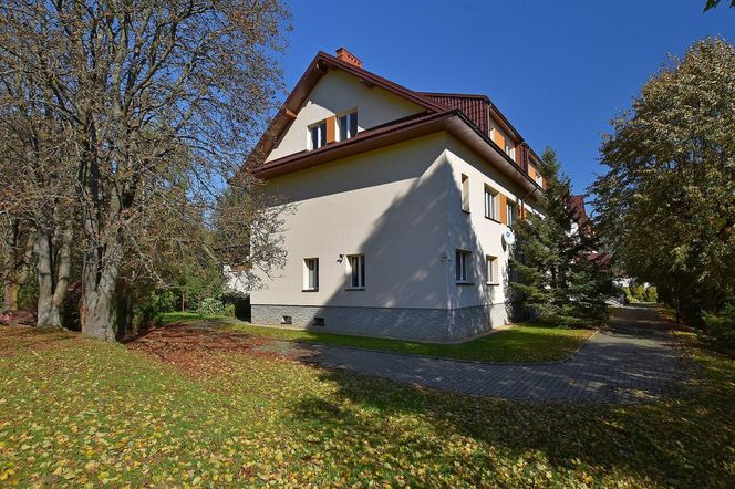 To niezwykła wieś na mapie Małopolski. Od wieków zamieszkują ją Łemkowie