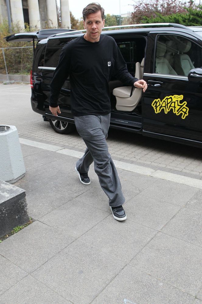 Szczęsny biegnie na premierę filmu