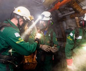 Śląscy policjanci i ratownicy górniczy odbędą wspólne szkolenia w zakresie technik wysokościowych oraz kwalifikowanej pierwszej pomocy