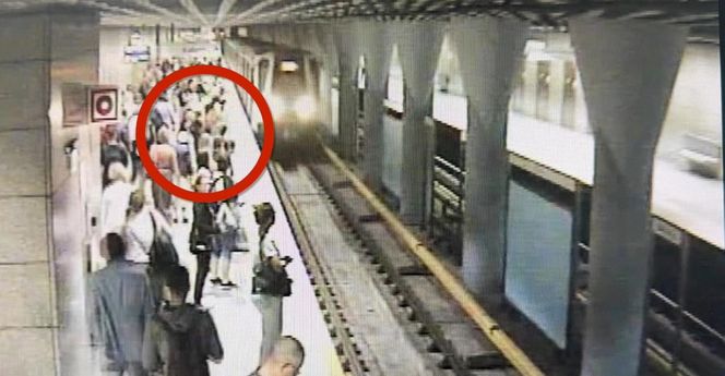 „Całe społeczeństwo doświadcza kryzysu”