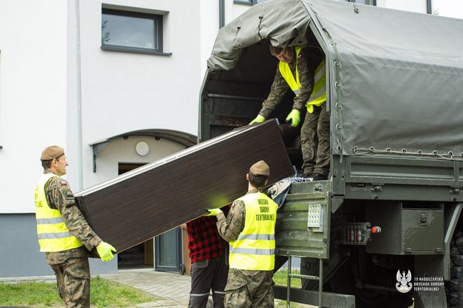 "Boimy się, co będzie dalej." Małżeństwo z Wyryków czeka na nowy dom