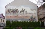 To jeden z najpiękniejszych murali w Małopolsce. Przedstawia najsławniejszą bitwę stoczoną przez generała Józefa Bema