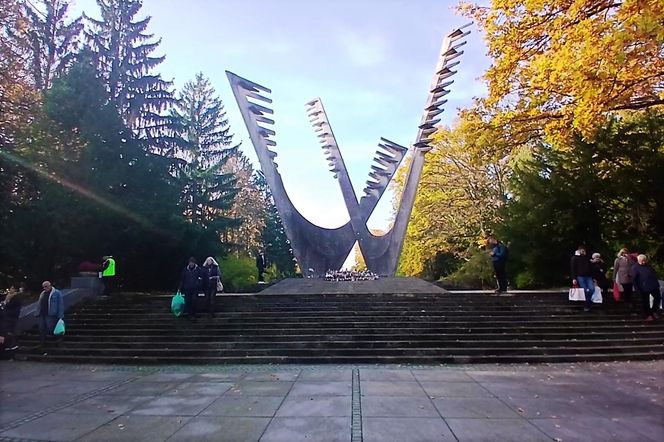 1 listopada na Cmentarzu Centralnym w Szczecinie