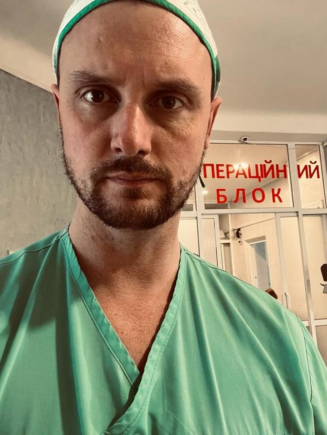 Wojna w Ukrainie oczami neurochirurga z Olsztyna. "To był widok, którego nie zapomnę do końca życia"