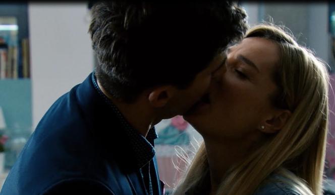 Przyjaciółki 6 sezon. Robert ma dziewczynę! Inga poznaje Agnieszkę - ZWIASTUN