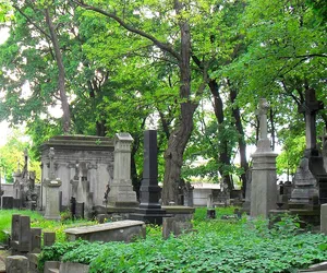 Najbardziej nawiedzone miejsca w Warszawie. 12 popularnych lokalizacji