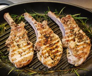 Stek wieprzowy tomahawk - przepis na wieprzowego tomahawka