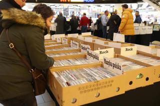 Przyszli do Galerii Katowickiej po unikatowe winyle. Przez dwa dni można było znaleźć muzyczne perełki