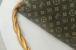 Miała być luksusowa torebka, a był tort w jej kształcie! Żona zaniemówiła z wrażenia