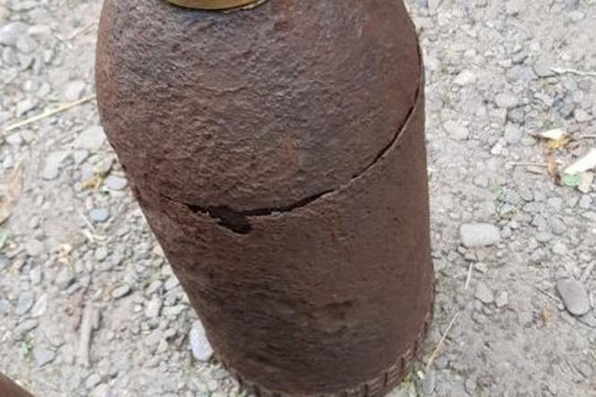 Powojenne niewybuchy w miejscowości Żerdenka (pow. leski)