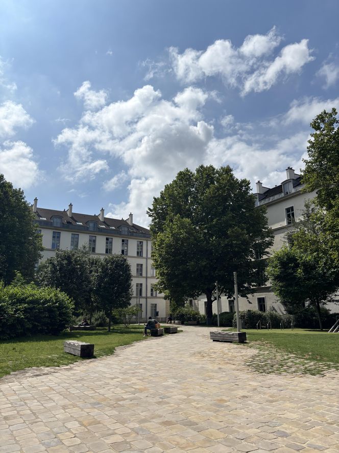 Caserne de Reuilly, Paryż