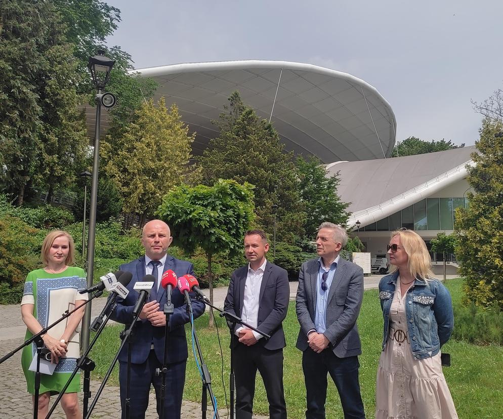Informacje o strefie kibica przekazano podczas specjalnej konferencji prasowej. 