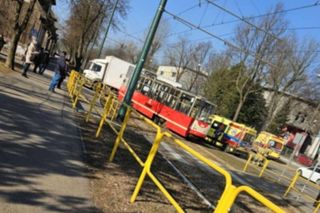 Wypadek w Świętochłowicach. Tramwaj wjechał w ciężarówkę