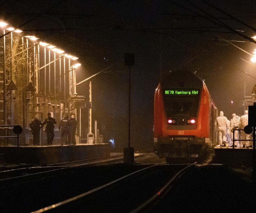 Niemcy: Dwie osoby zginęły w ataku nożownika w pociągu regionalnym