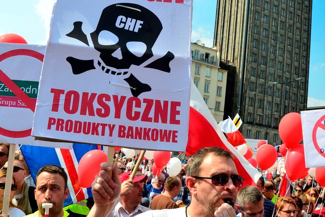 Niemiecki bank szantażuje polski rząd