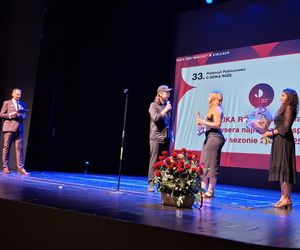„Dzika Róża 2025” rozdana! Publiczność i dziennikarze wybrali najlepsze spektakle Teatru Żeromskiego w Kielcach
